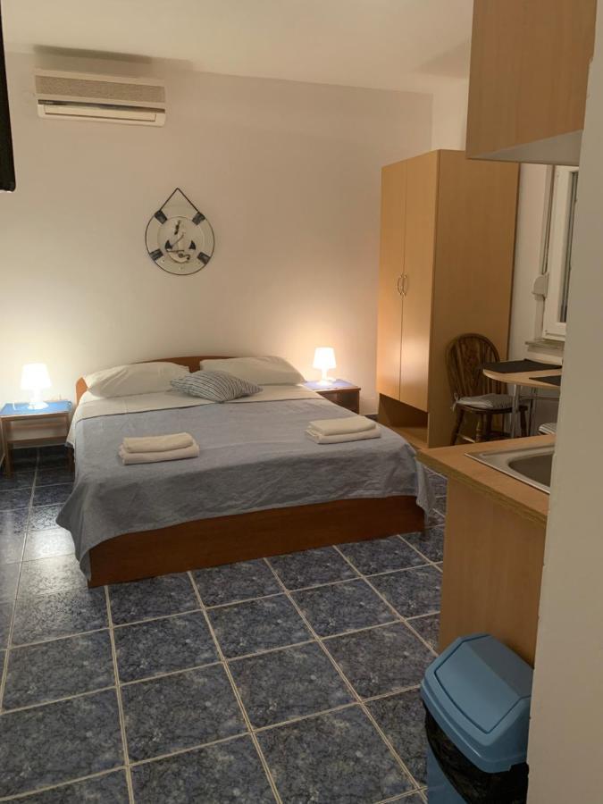 Apartmani Antonela Seline Bagian luar foto